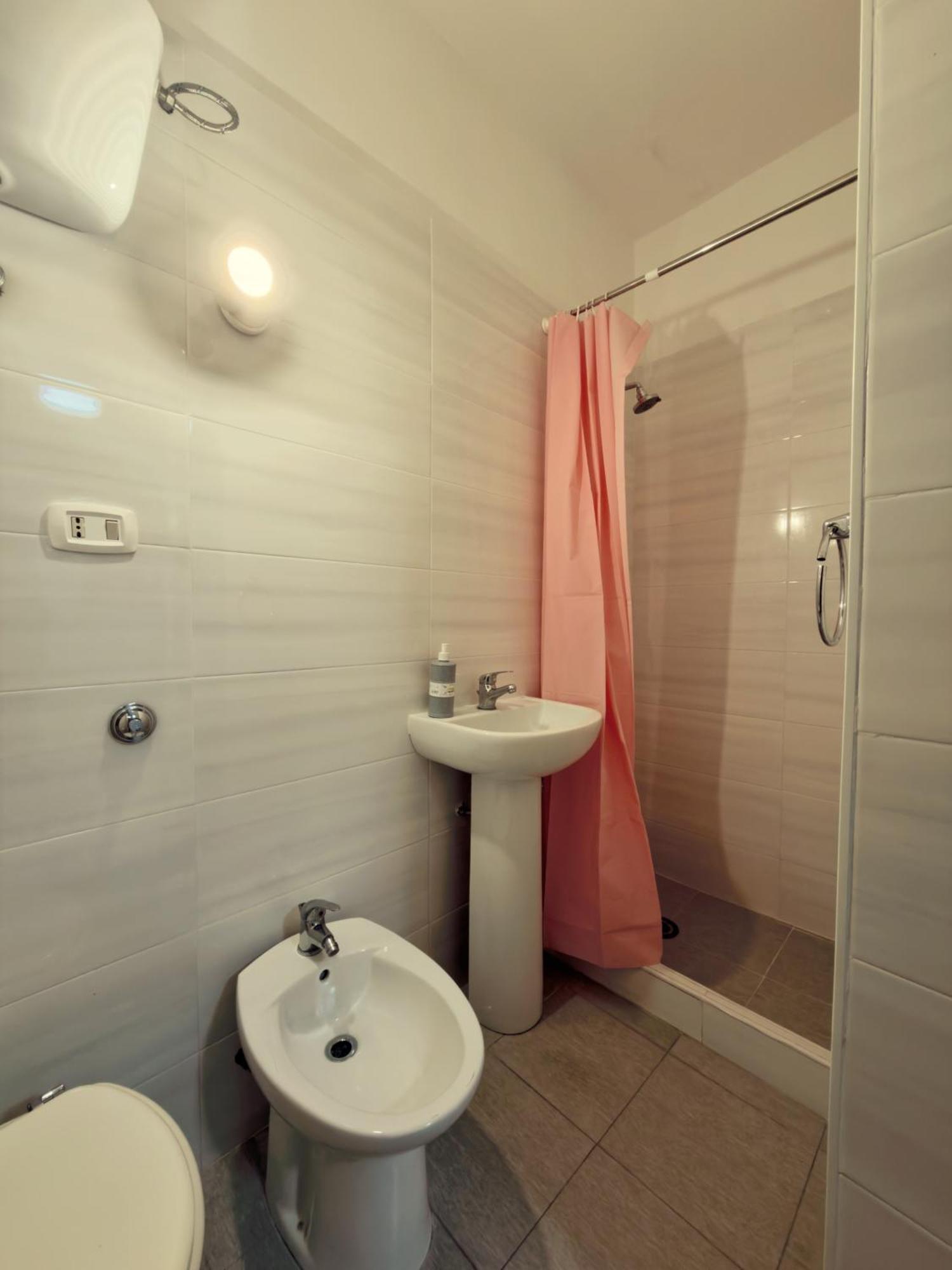 Basic Triple Room,1756592295:JPEG